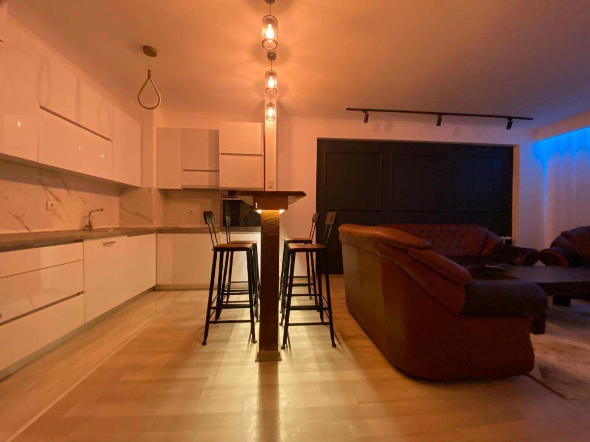 Prishtina Escape Apartments Приштина Экстерьер фото