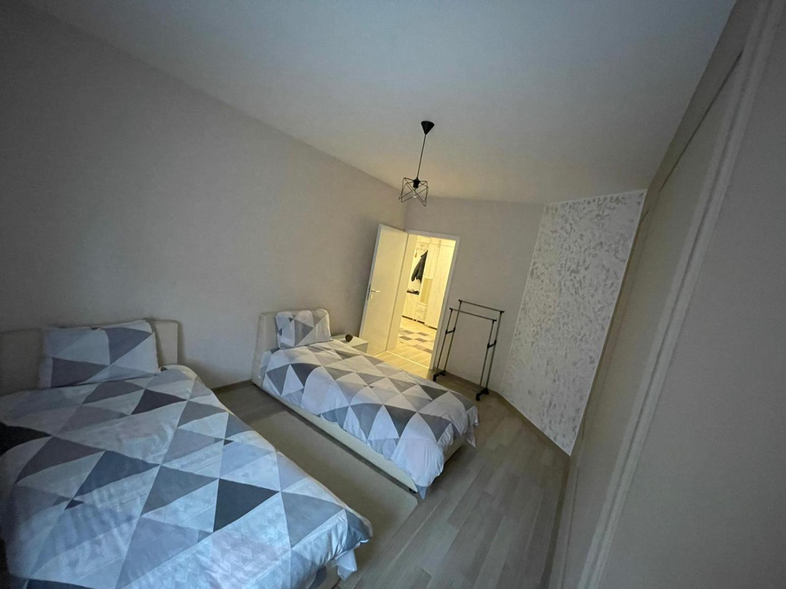 Prishtina Escape Apartments Приштина Экстерьер фото