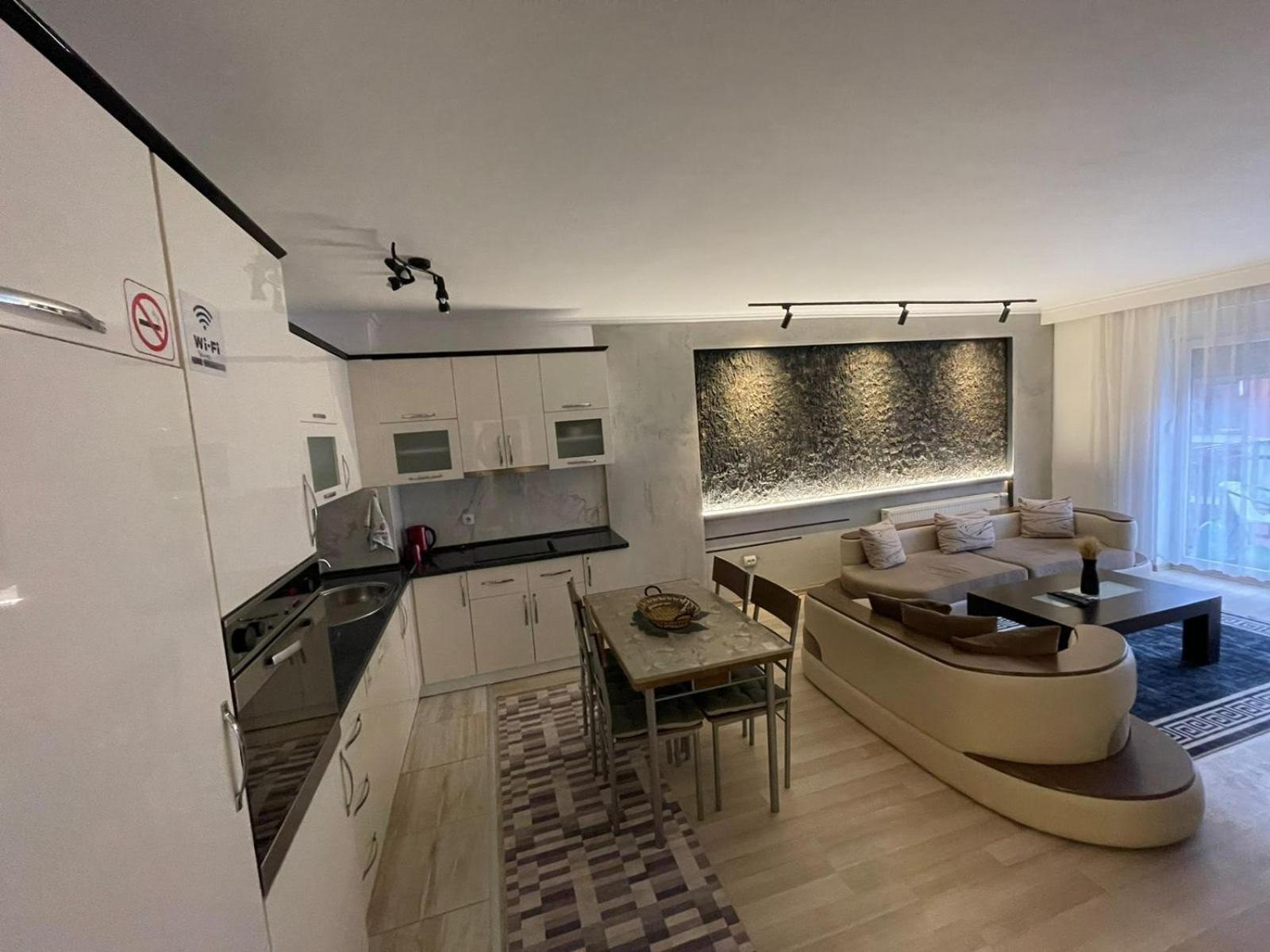 Prishtina Escape Apartments Приштина Экстерьер фото